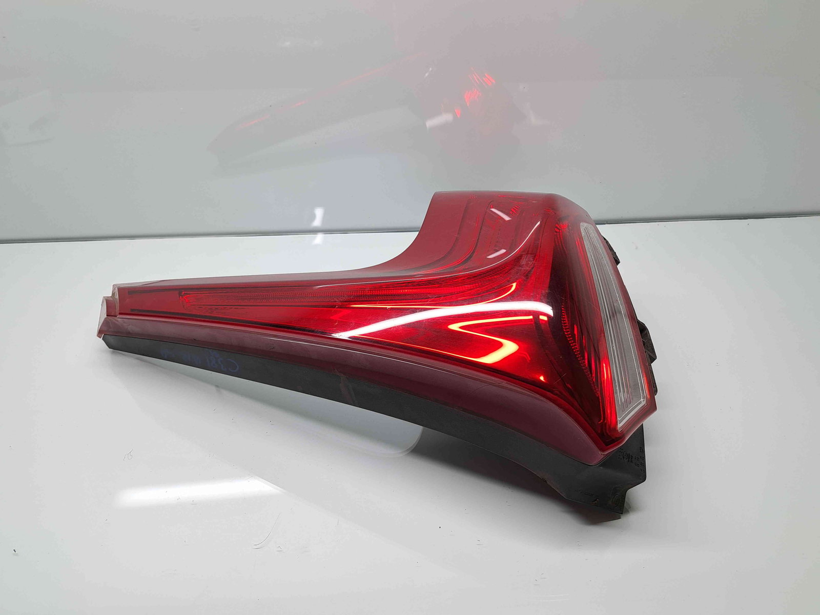 Stop aripa dreapta Volvo V40 II Rdesign [Fabr 2013-2019] 31395845 - imagine 2