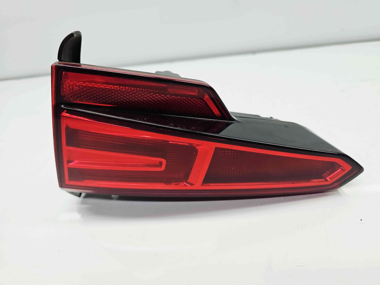 Stop haion dreapta Audi A4 (8W2, B9) [Fabr 2015-2023] 8W5945076A - imagine 5