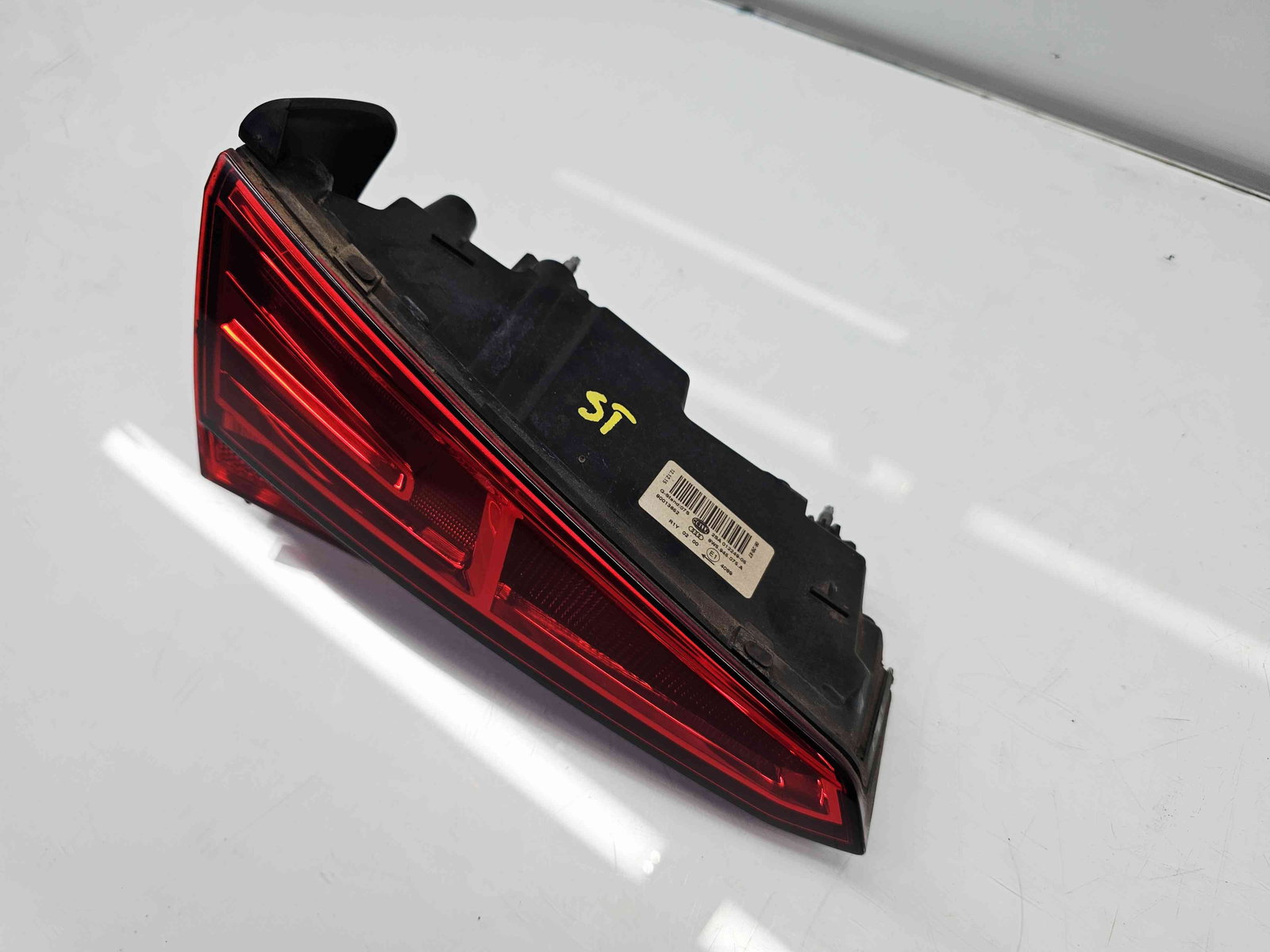 Stop haion stanga Audi A4 (8W2, B9) [Fabr 2015-2023] 8W5945075A - imagine 2