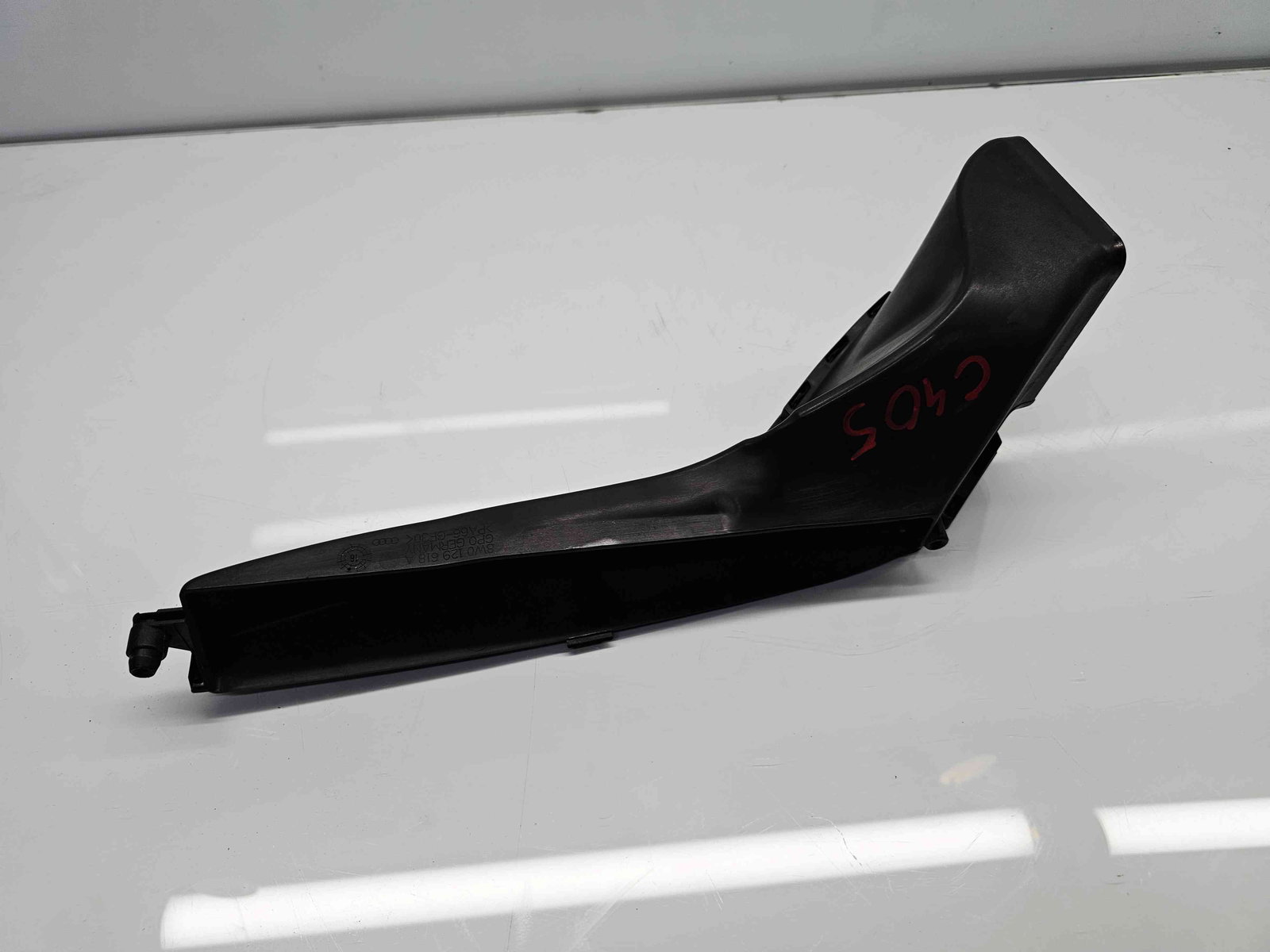 Difuzor captare aer Audi A4 (8W2, B9) [Fabr 2015-2023] 8W0129618A - imagine 1