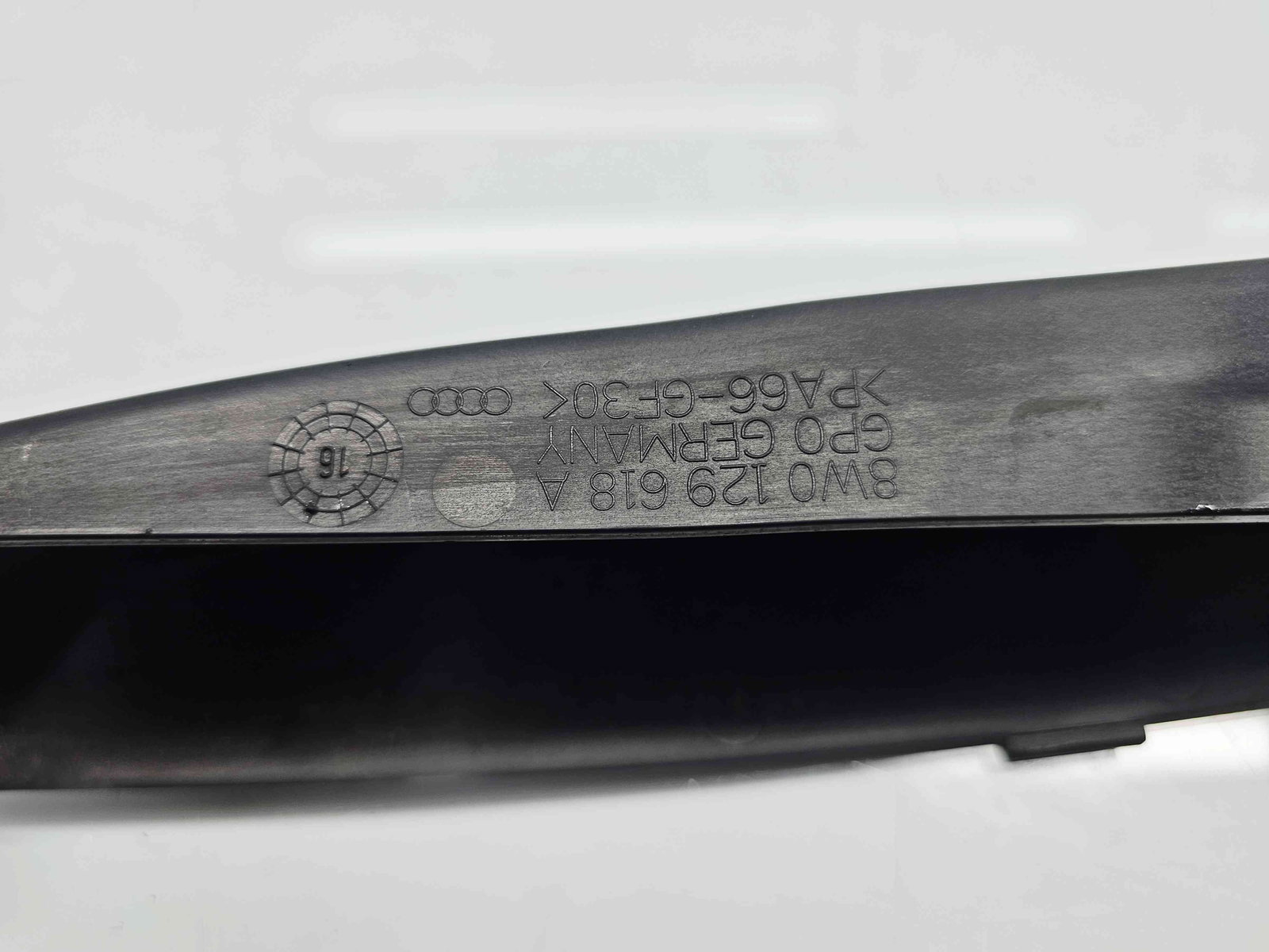 Difuzor captare aer Audi A4 (8W2, B9) [Fabr 2015-2023] 8W0129618A - imagine 2