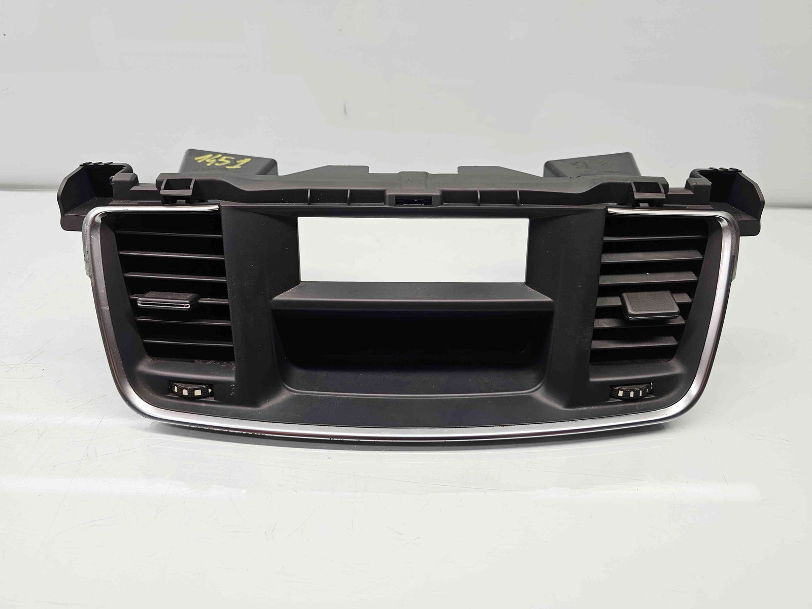 Grila aerisire centrala Peugeot 508 [Fabr 2010-2018] 9688552977 - imagine 1