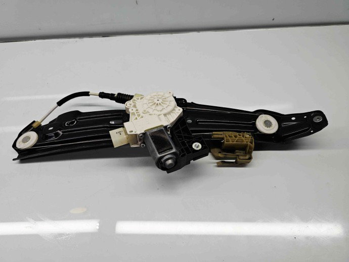 Macara electrica geam dreapta spate Bmw 5 (F10) [Fabr 2011-2016] 7182122