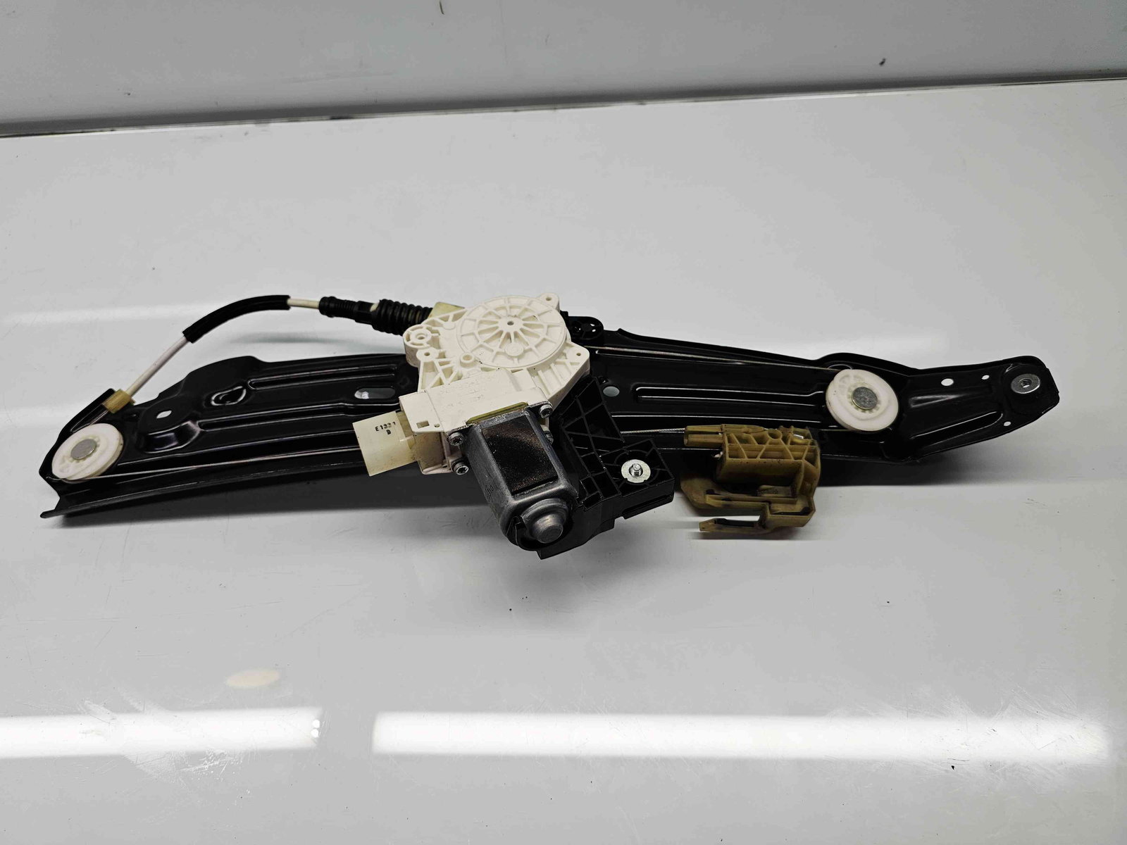 Macara electrica geam dreapta spate Bmw 5 (F10) [Fabr 2011-2016] 7182122 - imagine 1