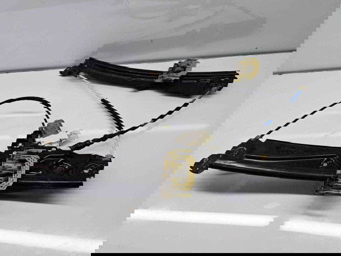 Macara electrica geam stanga fata Bmw 5 (F10) [Fabr 2011-2016] 7182111