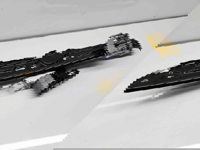 Macara electrica geam stanga spate Bmw 5 (F10) [Fabr 2011-2016] 7182121