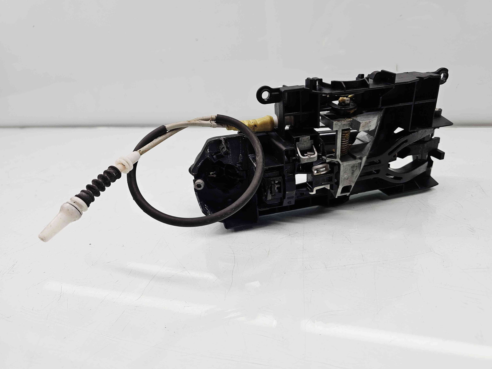 Maner usa dreapta spate Bmw 5 (F10) [Fabr 2011-2016] B90 SOPHISTOGRAU - imagine 4