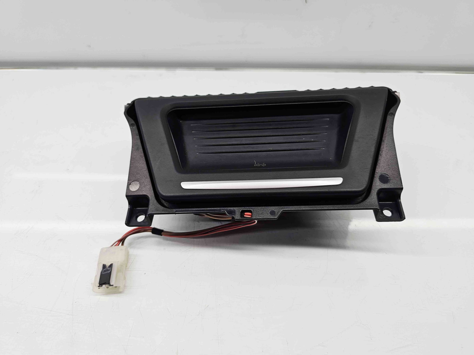 Scrumiera Bmw 5 (F10) [Fabr 2011-2016] 9171558 - imagine 1