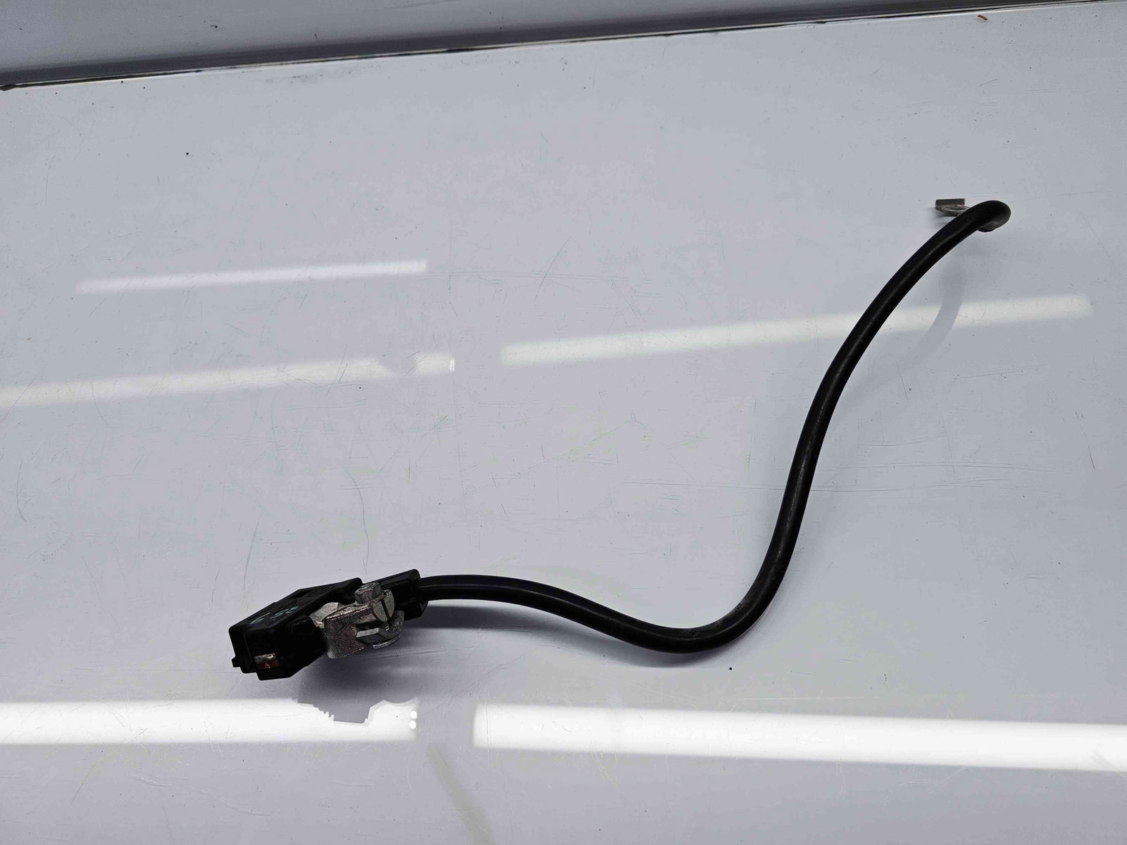 Borna baterie (-) Bmw5 (F10) [Fabr 2011-2016] 9253082 - imagine 4