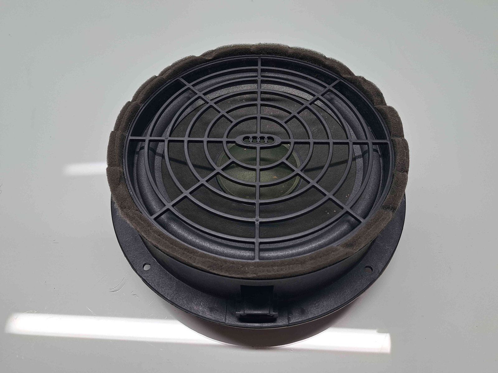 Boxa stanga fata Audi Q3 (8UB) [Fabr 2011-2018] OEM - imagine 1