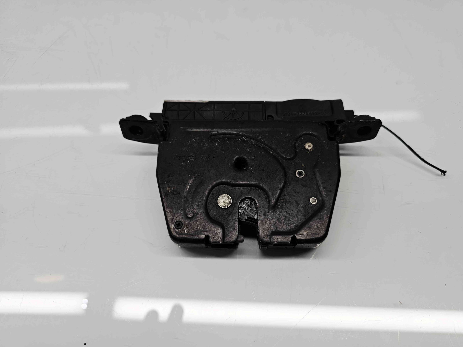 Broasca capota spate Bmw 5 (F10) [Fabr 2011-2016] 7191212 - imagine 1