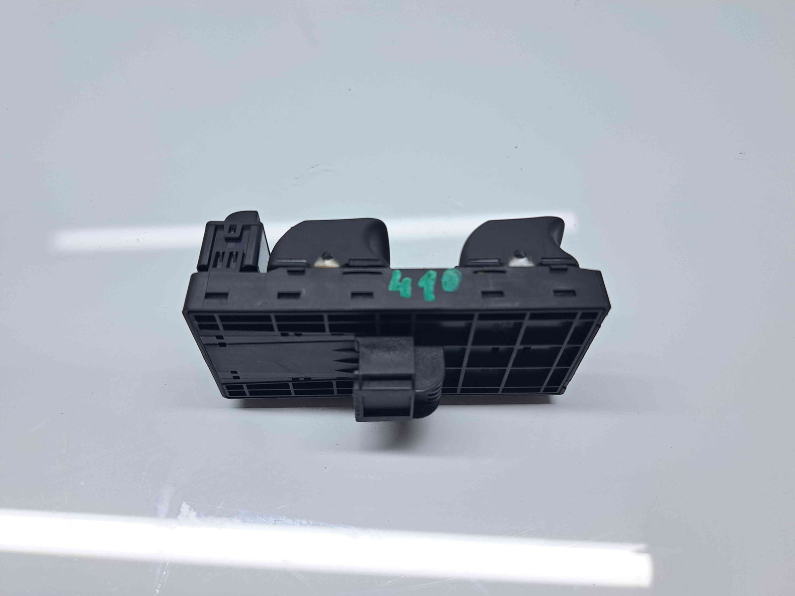 Butoane comanda geamuri sofer Audi Q3 (8UB) [Fabr 2011-2018] 8U0959851A - imagine 2