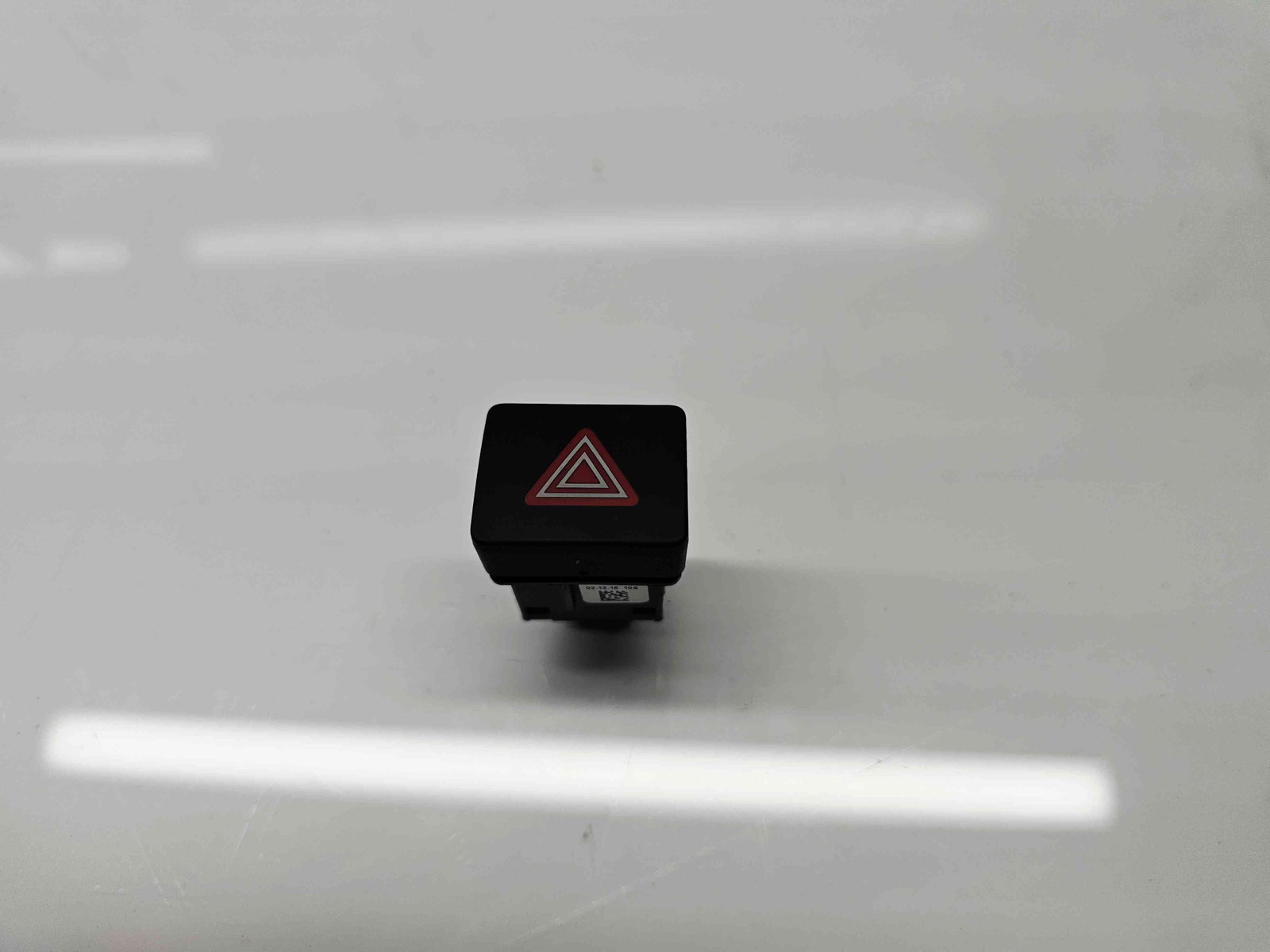 Buton avarii Audi A4 (8W2, B9) [Fabr 2015-2023] 8W0941509A