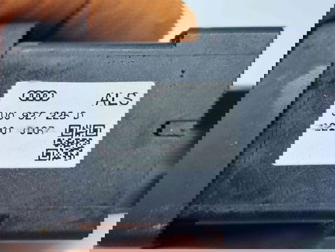  Buton frana de mana Audi Q3 (8UB) [Fabr 2011-2018] 8U0927225D