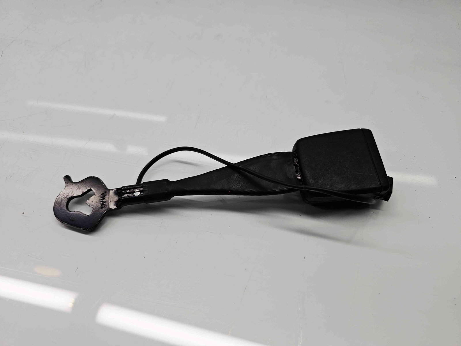 Capsa centura dreapta fata Audi A4 (8W2, B9) [Fabr 2015-2023] 4M0857755E - imagine 4