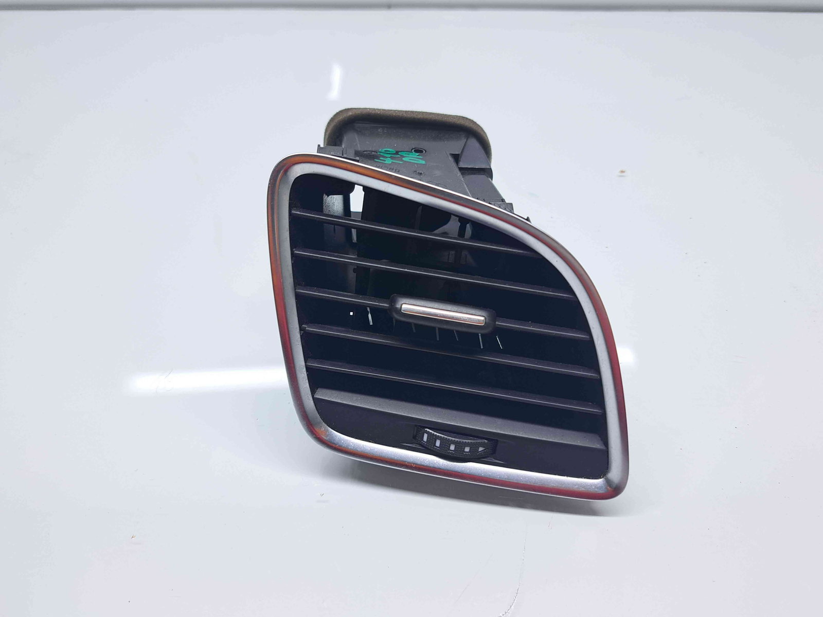 Grila aerisire dreapta Audi Q3 (8UB) [Fabr 2011-2018] 8U2820902B - imagine 1