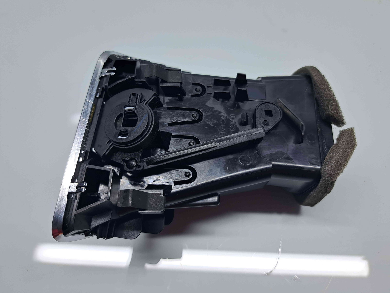 Grila aerisire stanga Audi Q3 (8UB) [Fabr 2011-2018] 8U2820901B - imagine 3