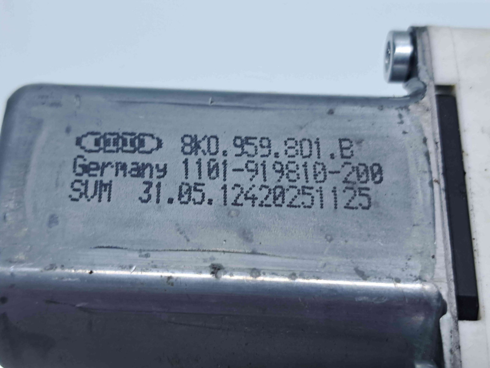 Motoras geam stanga fata Audi Q3 (8UB) [Fabr 2011-2018] 8K0959801B - imagine 4