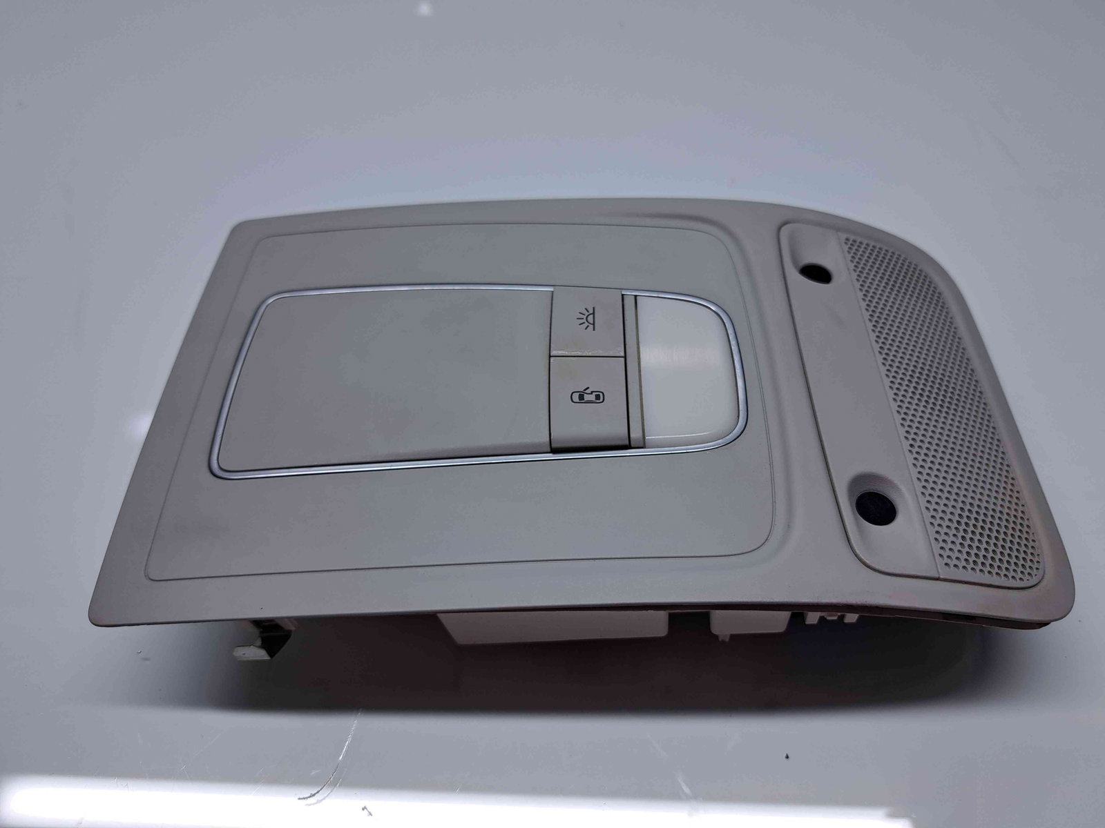 Plafoniera fata Audi Q3 (8UB) [Fabr 2011-2018] 8V0947135A - imagine 1