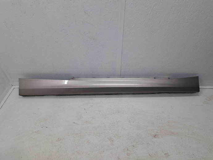 Prag lateral dreapta Bmw 1 cabriolet (E88) [Fabr 2008-2013] A72 KASCHMIRSILBER