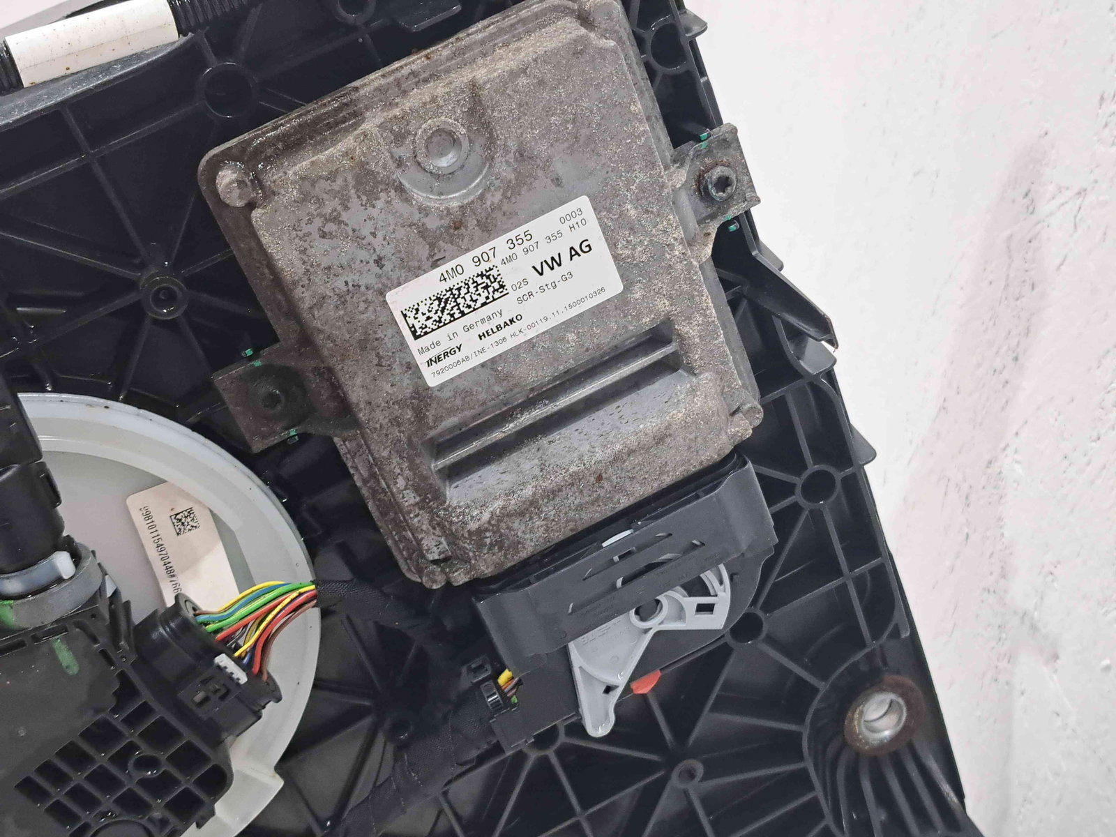 Rezervor Adblue Audi A4 (8W2, B9) [Fabr 2015-2023] 4067411AC - imagine 4