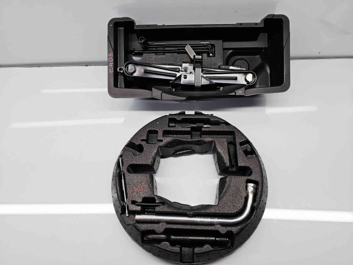  Set cric si cheie Audi A4 (8W2, B9) [Fabr 2015-2023] 8W0012169