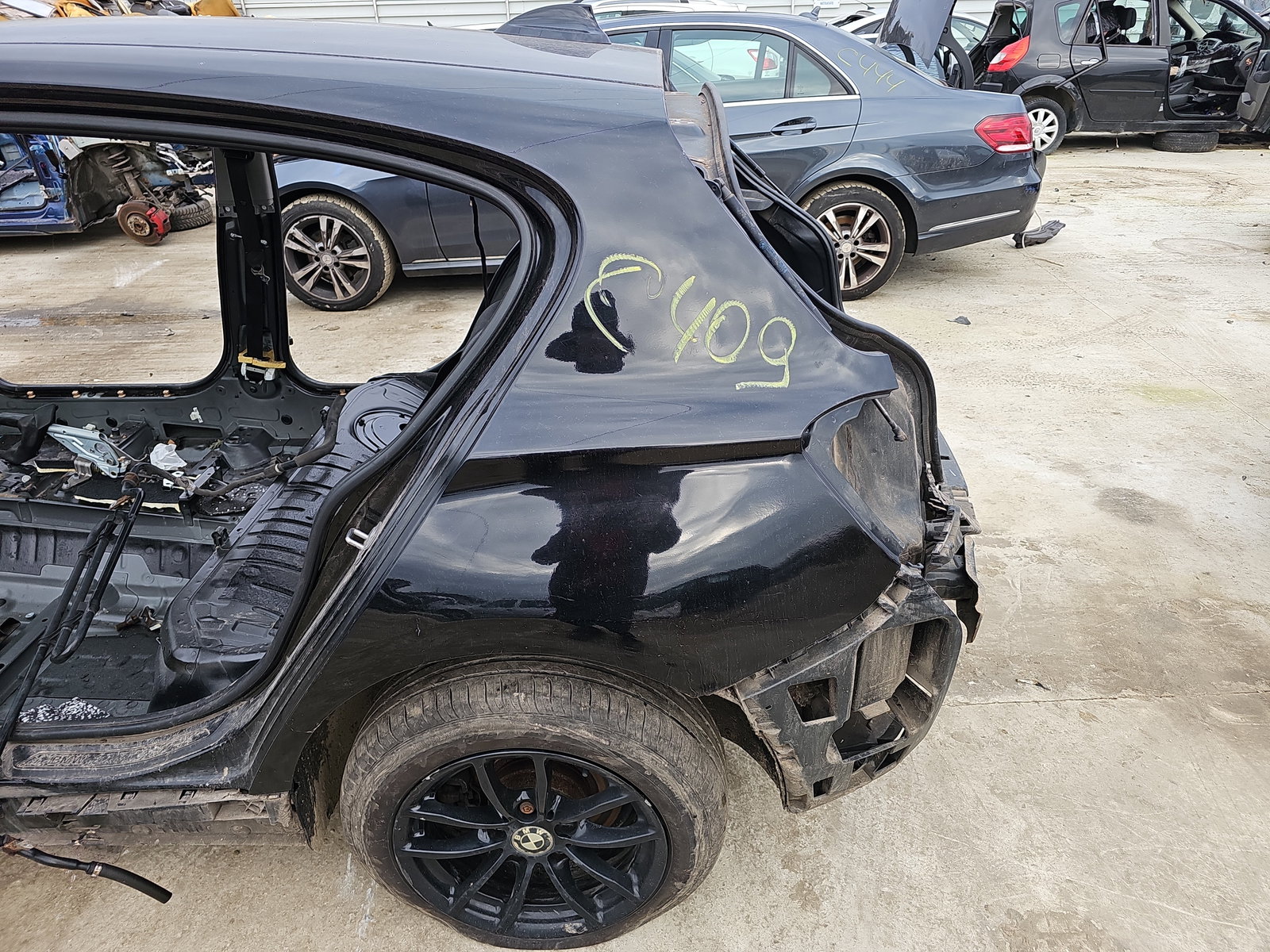 Aripa stanga spate Bmw 1 (F20) [Fabr 2011-2017] - imagine 1