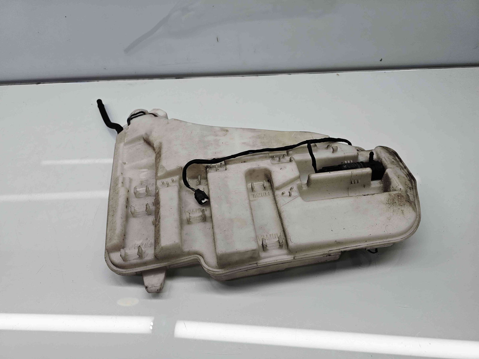 Vas lichid parbriz Bmw 5 (F10) [Fabr 2011-2016] 8050439 - imagine 2