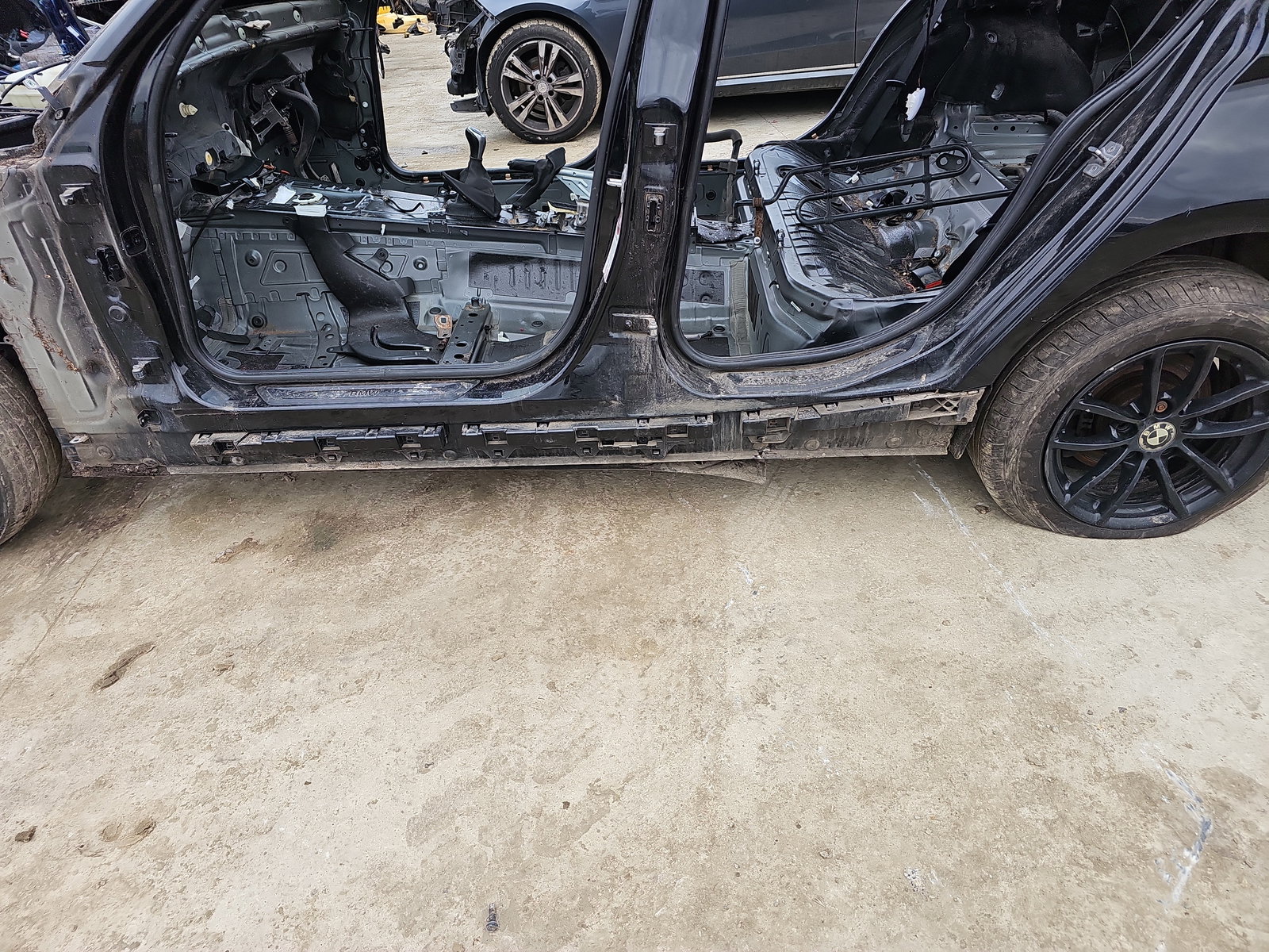 Prag lateral stanga Bmw 1 (F20) [Fabr 2011-2017] - imagine 1