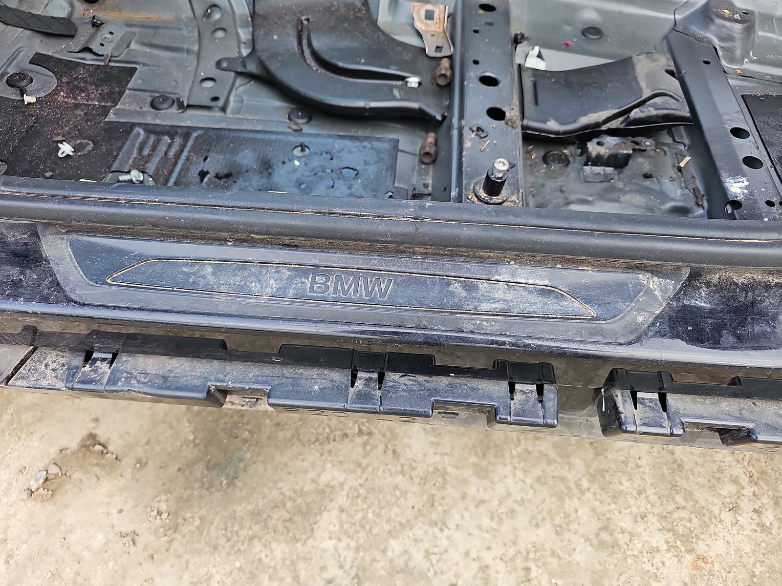 Ornament prag stanga fata Bmw 1 (F20) [Fabr 2011-2017] - imagine 1