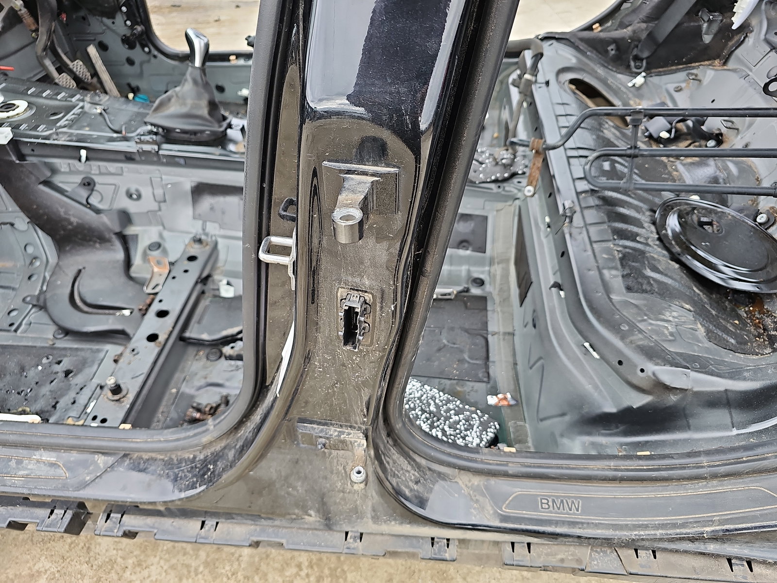 Set balamale usa stanga spate Bmw 1 (F20) [Fabr 2011-2017] OEM - imagine 1