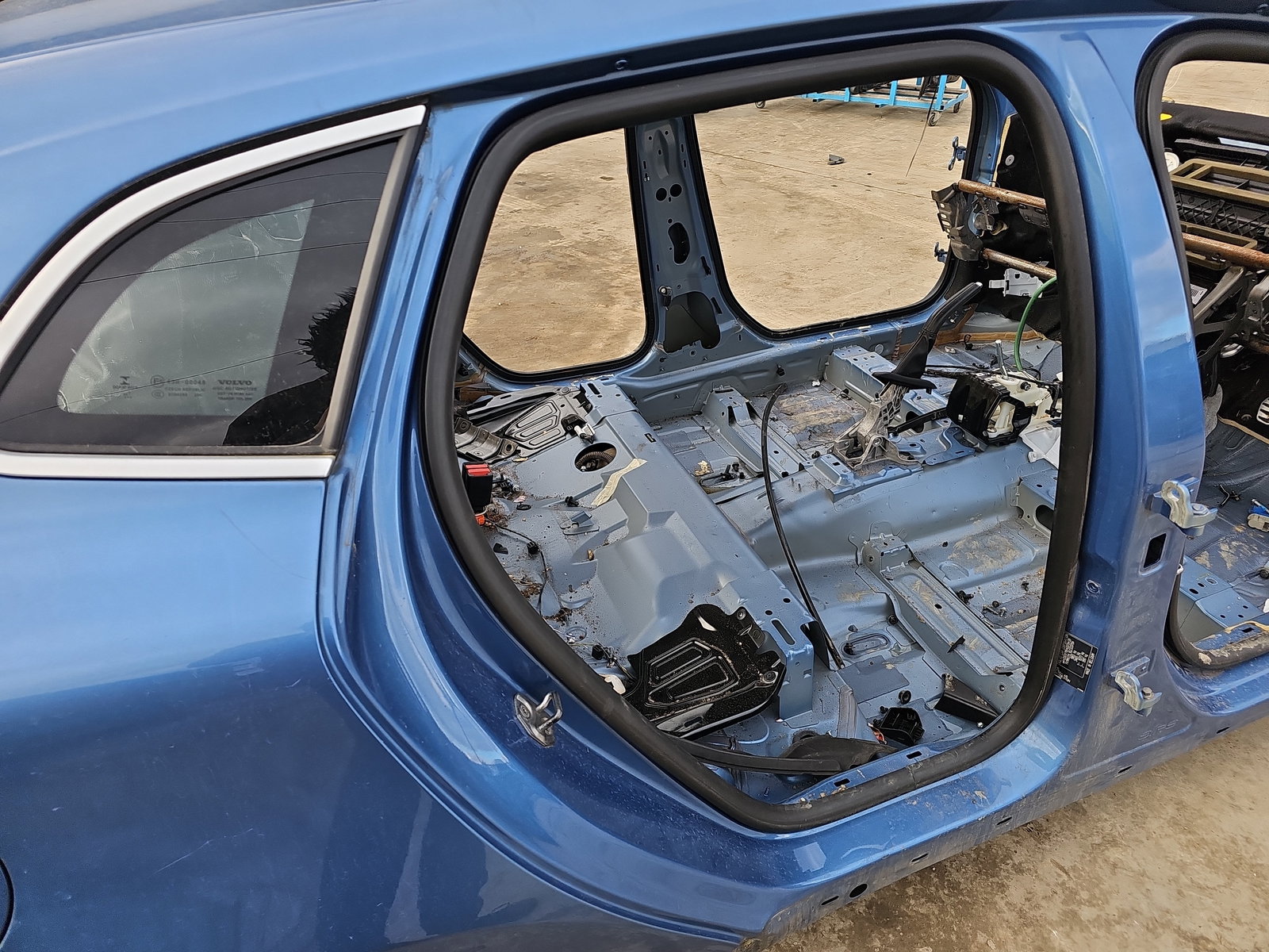 Cheder usa dreapta spate Volvo V40 Rdesign [Fabr 2013-2019] OEM - imagine 2