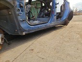 Prag lateral stanga Volvo V40 Rdesign [Fabr 2013-2019] OEM