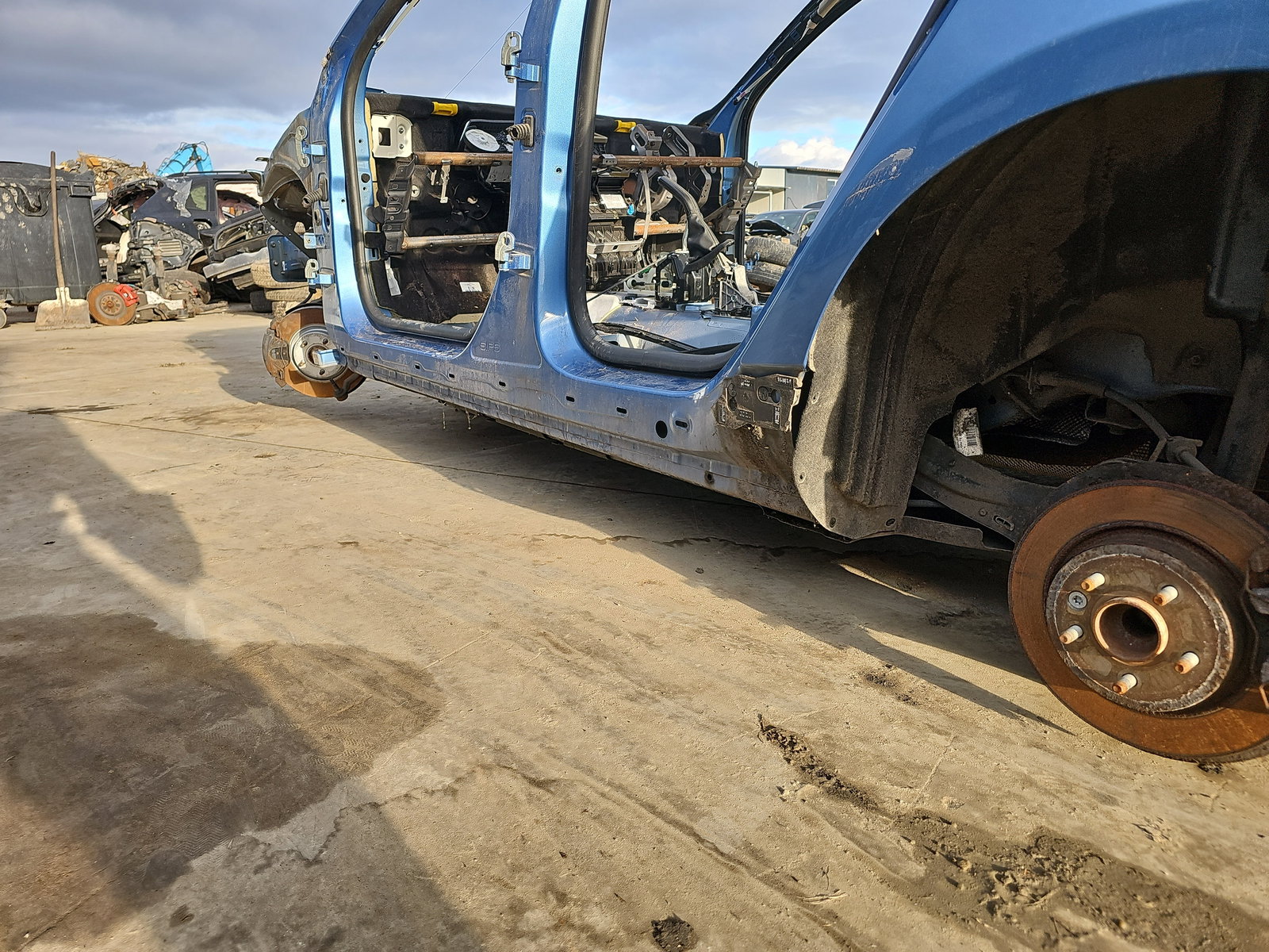 Prag lateral stanga Volvo V40 Rdesign [Fabr 2013-2019] OEM - imagine 3