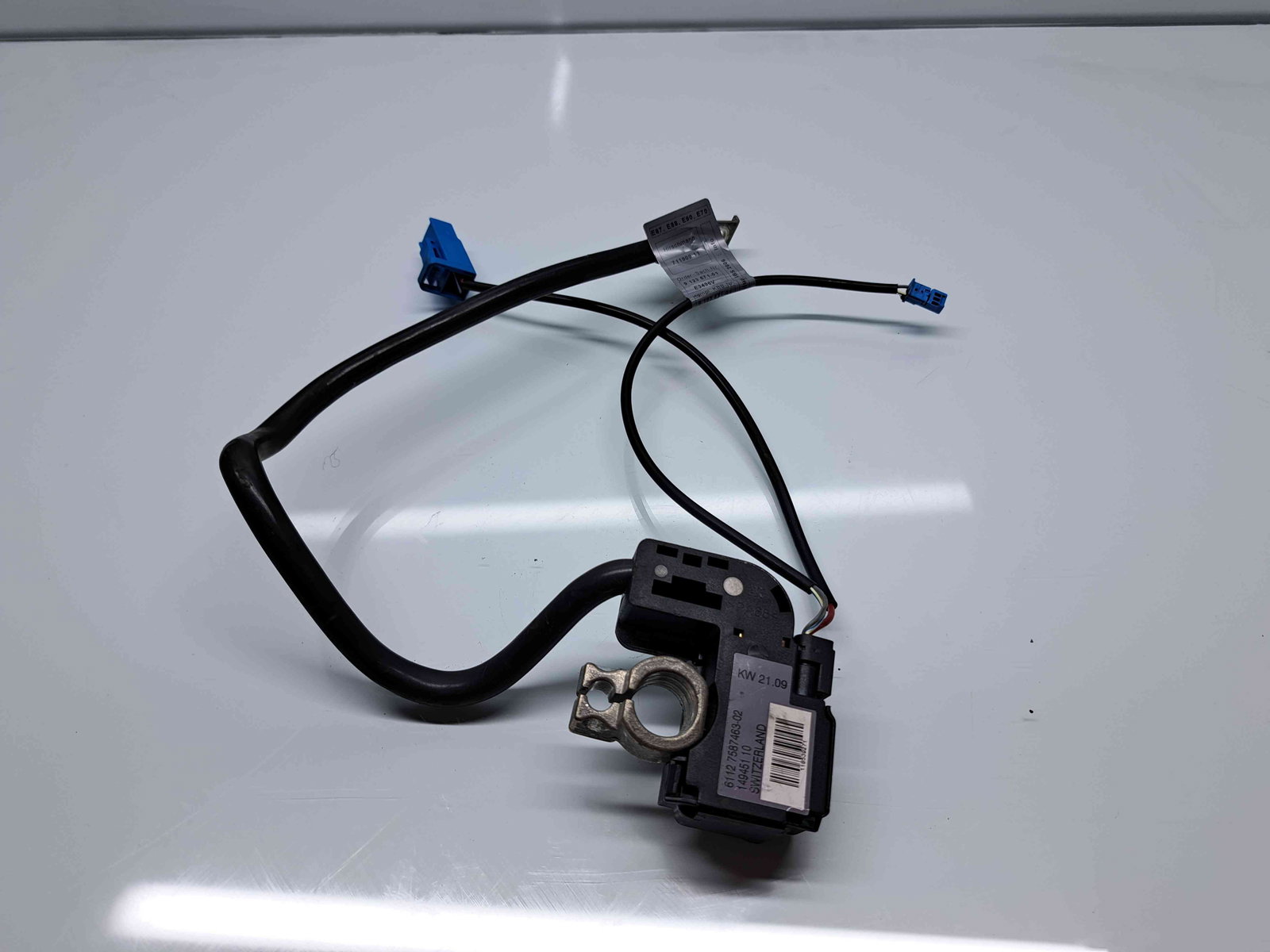 Borna baterie (+) cu capsa Bmw1 cabriolet (E88) [Fabr 2008-2013] 7587463-02 - imagine 1