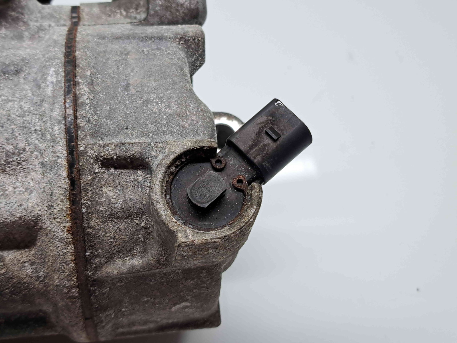 Compresor clima Audi Q3 (8UB) [Fabr 2011-2018] 5N0820803H 2.0 TDI CFFB 103KW / 140CP - imagine 2