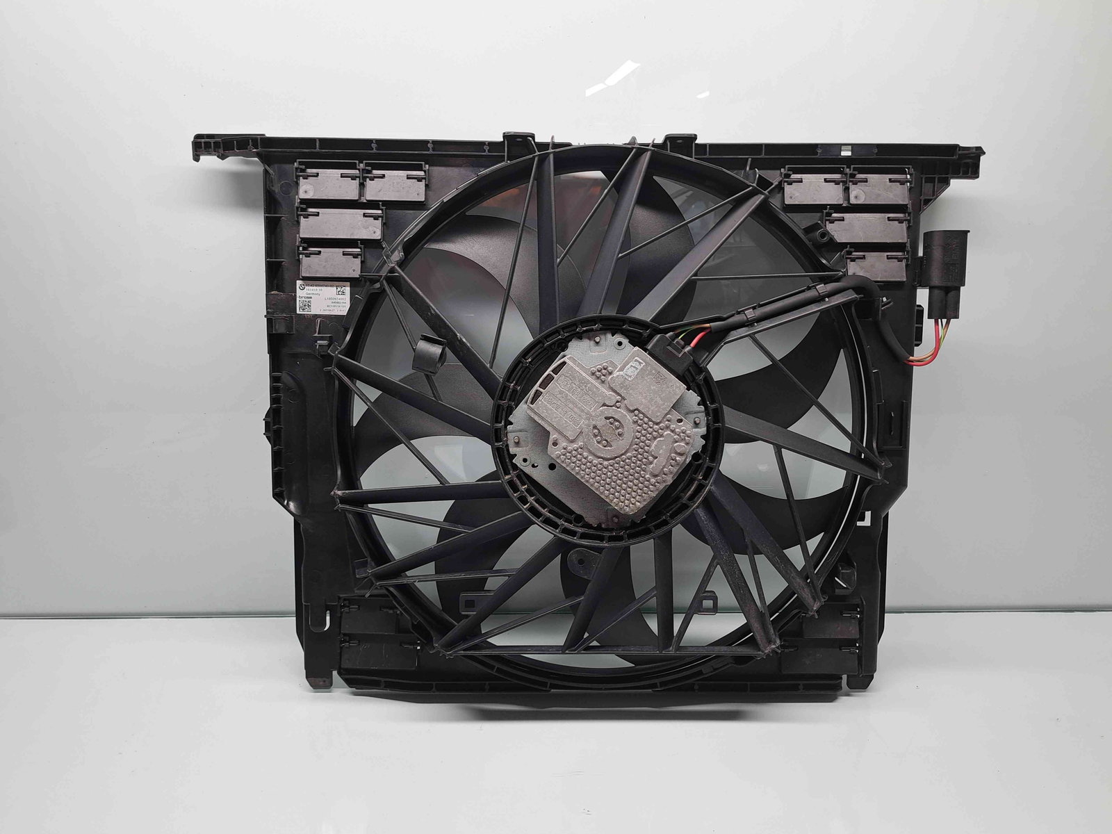 Electroventilator Bmw 5 (F10) [Fabr 2011-2016] 8509740-02 2.0 N47D20 135KW / 184CP - imagine 1