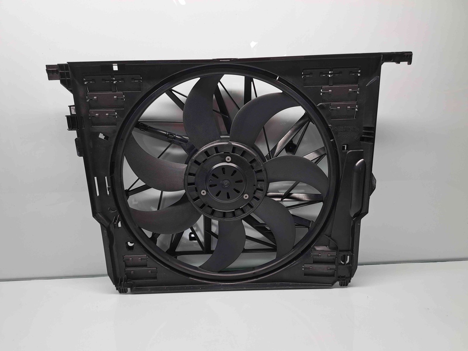 Electroventilator Bmw 5 (F10) [Fabr 2011-2016] 8509740-02 2.0 N47D20 135KW / 184CP - imagine 3