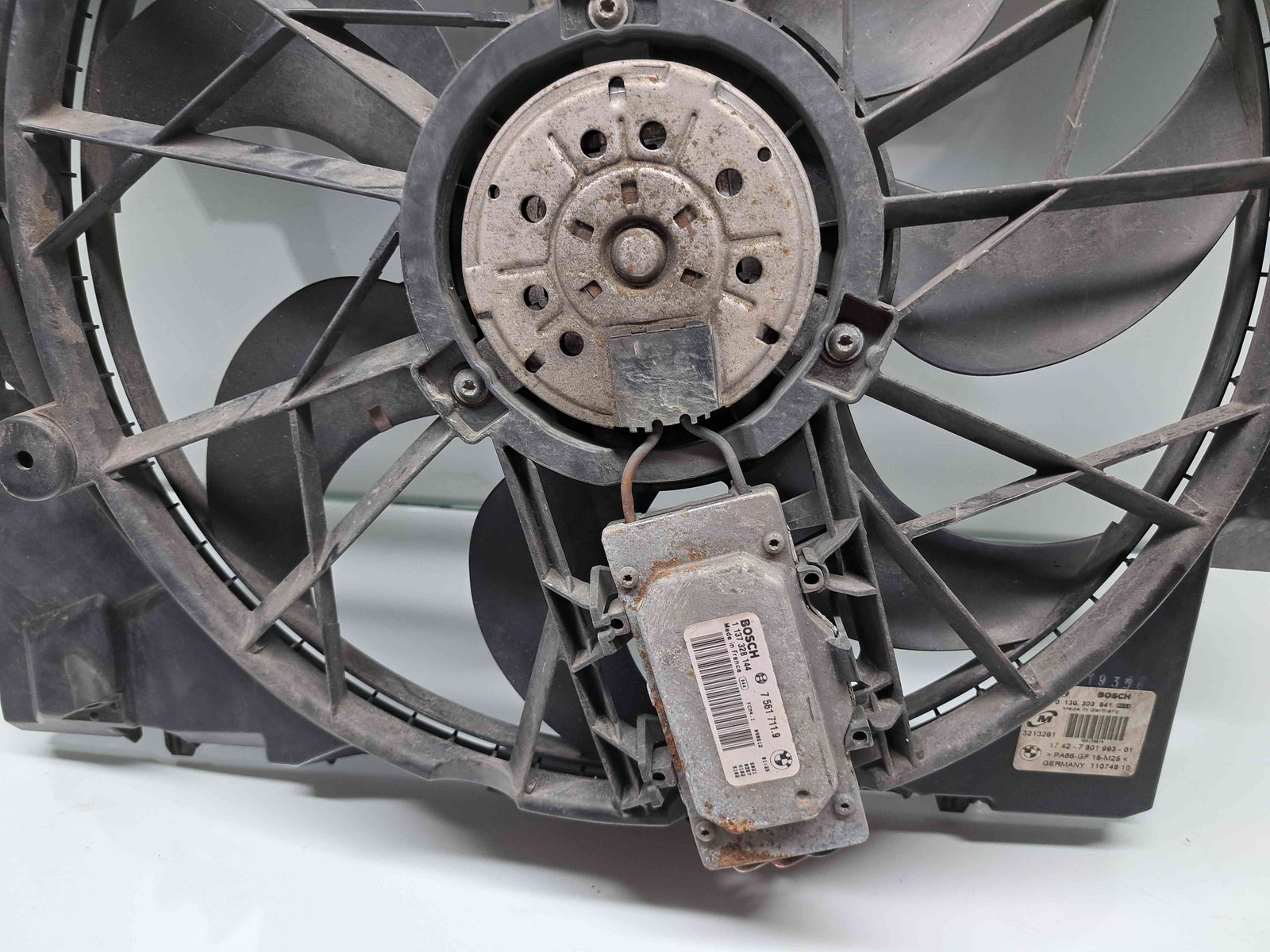 Electroventilator Bmw 1 cabriolet (E88) [Fabr 2008-2013] 7801993-01 2.0 N47D20 130KW / 177CP - imagine 4