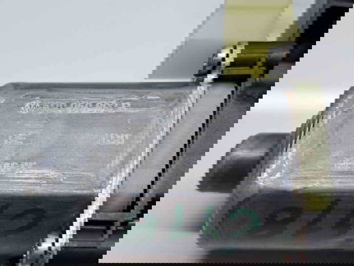 Motoras geam dreapta fata Skoda Superb III (3V3) [Fabr 2015-prezent] 5Q0959802B