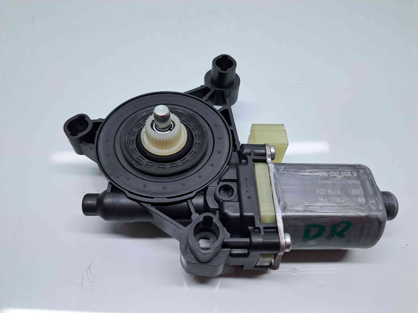 Motoras geam dreapta fata Skoda Superb III (3V3) [Fabr 2015-prezent] 5Q0959802B - imagine 3