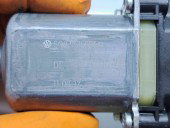 Motoras geam stanga fata Skoda Superb III (3V3) [Fabr 2015-prezent] 5Q0959801B