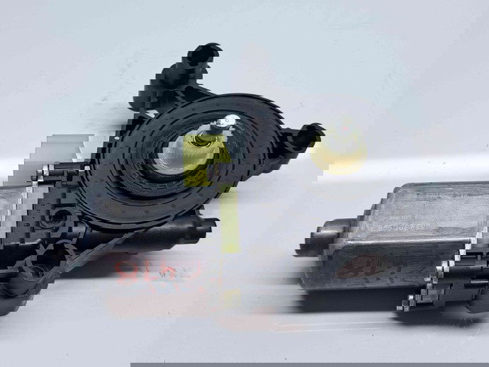 Motoras geam stanga fata Skoda Superb III (3V3) [Fabr 2015-prezent] 5Q0959801B