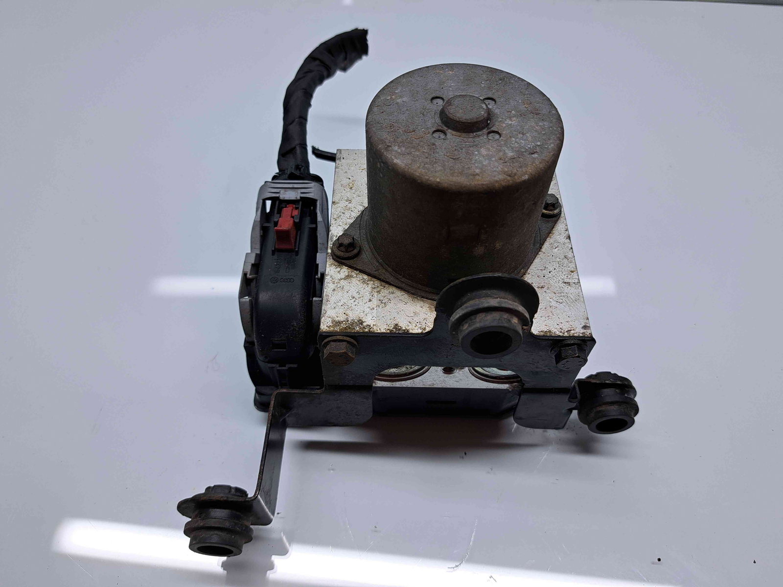 Pompa ABS Audi Q3 (8UB) [Fabr 2011-2018] 5N0614109AE 2.0 TDI CFFB 103KW / 140CP - imagine 3