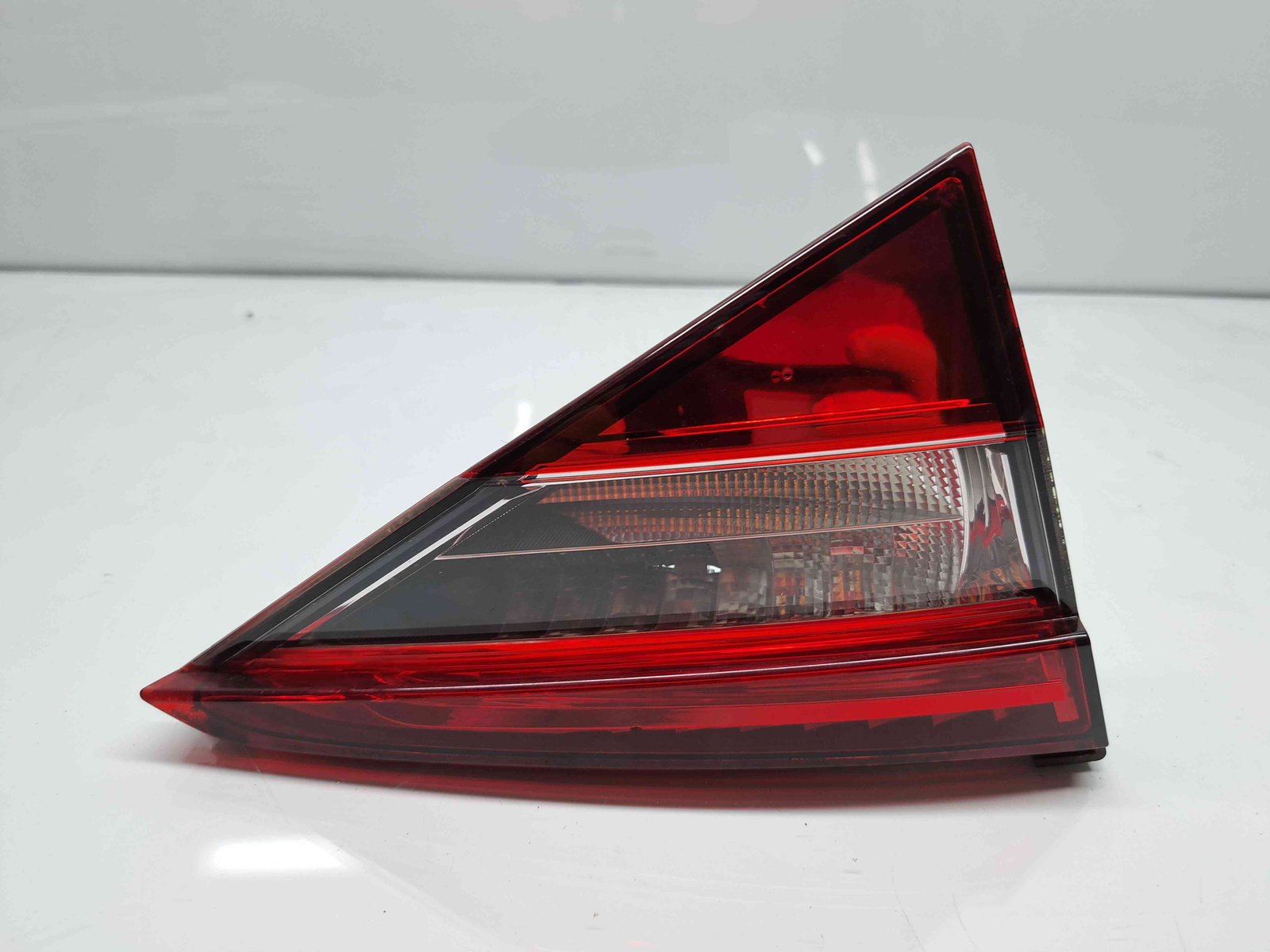 Stop haion stanga Skoda Superb III (3V3) [Fabr 2015-prezent] 8V5345307D - imagine 1