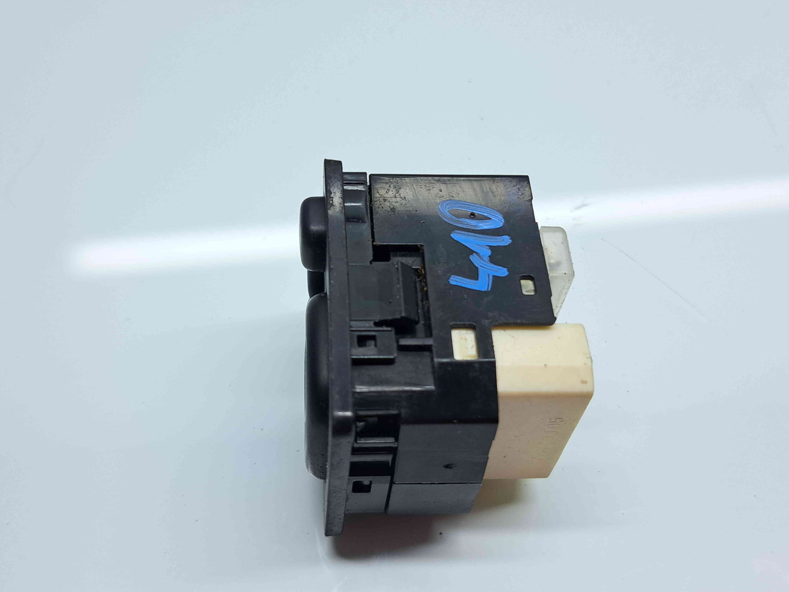 Buton reglaj oglinzi Toyota Rav 4 III (ACA3, ACE, ALA3, GSA3, ZSA3) [Fabr 2005-2013] Facelift 769747 - imagine 2