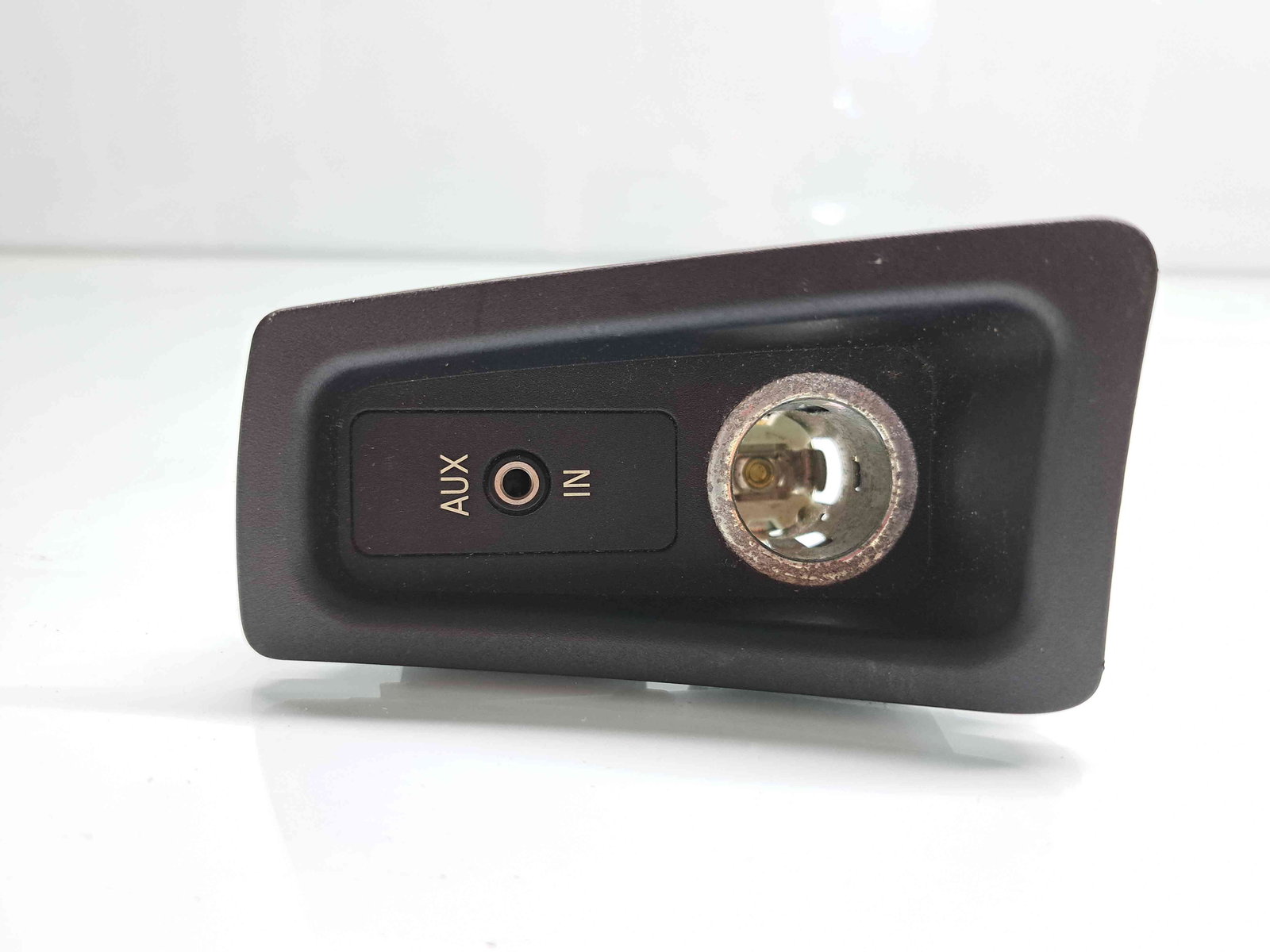 Conector auxiliar USB Bmw 1 cabriolet (E88) [Fabr 2008-2013] 6930561 - imagine 1