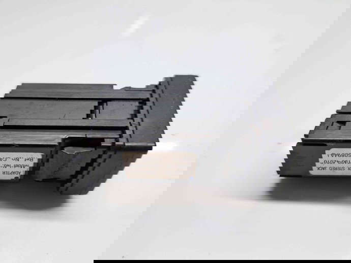 Conector auxiliar USB Toyota Rav 4 III (ACA3, ACE, ALA3, GSA3, ZSA3) [Fabr 2005-2013] Facelift 86190-42010