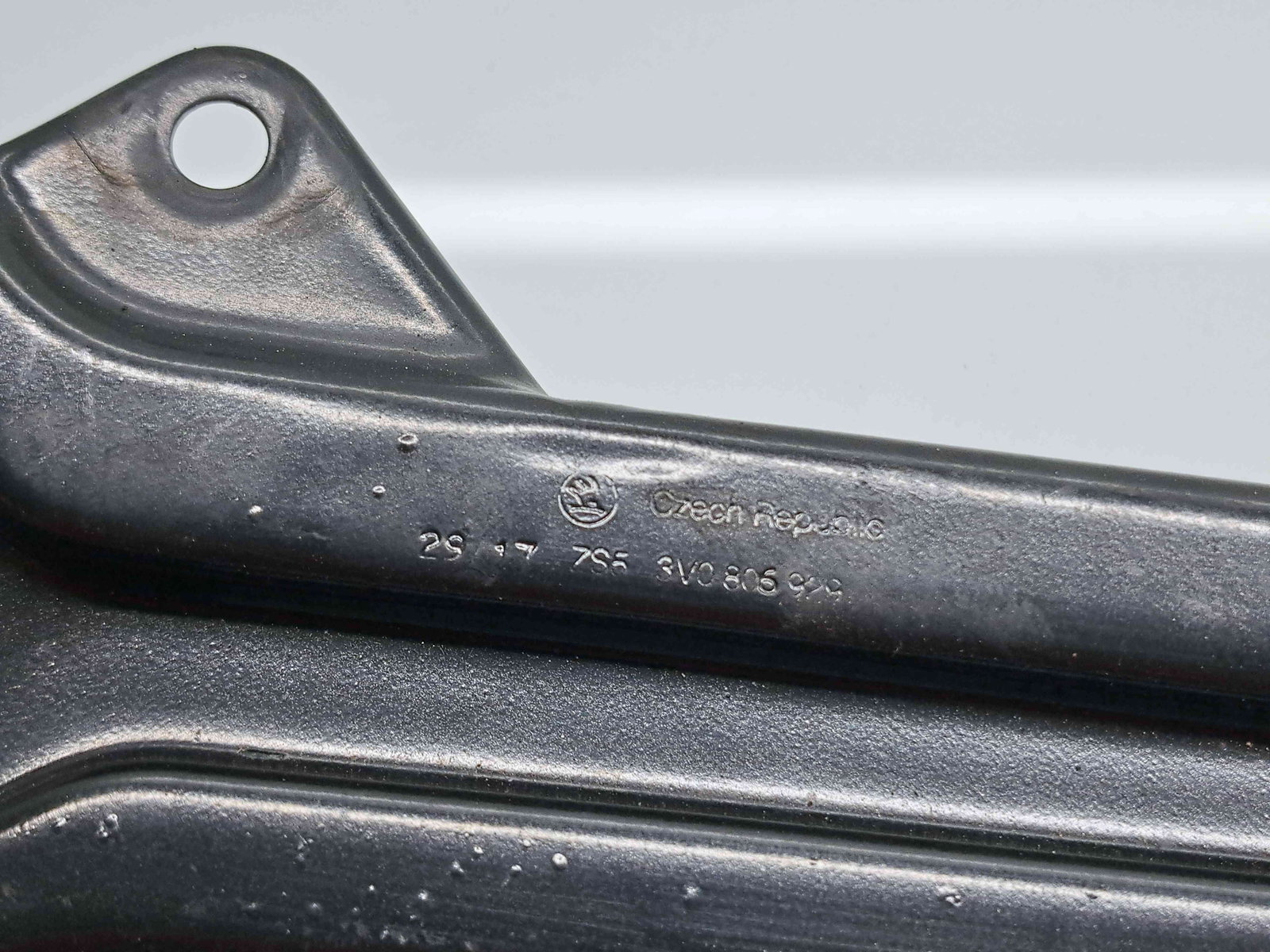 Suport far stanga Skoda Superb III (3V3) [Fabr 2015-prezent] 3V0806929 - imagine 2