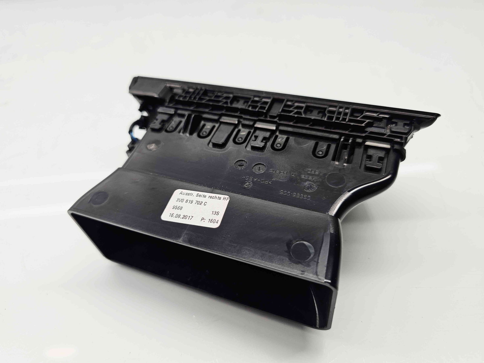 Grila aerisire dreapta Skoda Superb III (3V3) [Fabr 2015-prezent] 3V0819702C - imagine 3